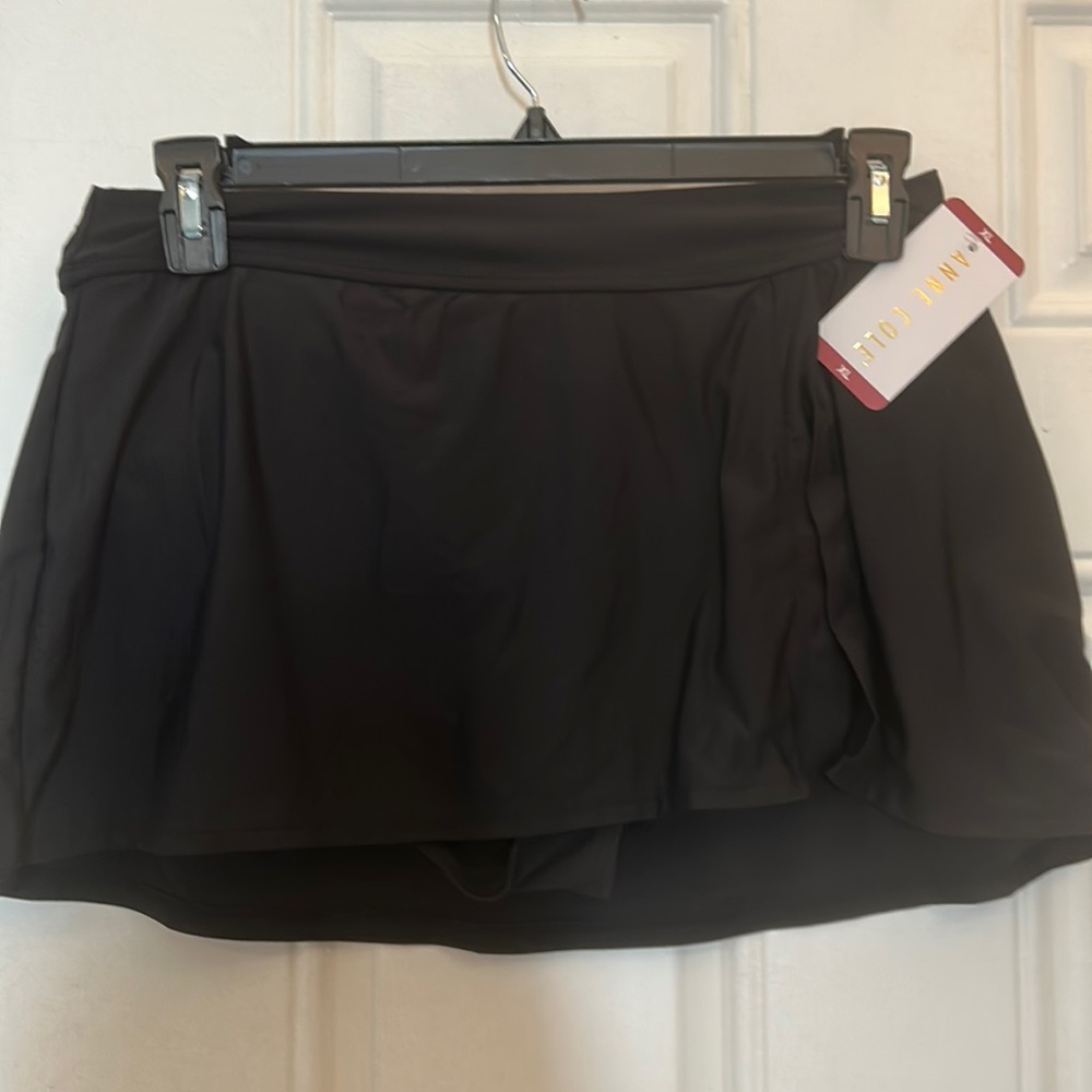 XL Black Swim Skirt / NWT